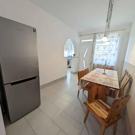 In - Balaton 54329 Apartman Siófok